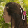 Snap My Heart Hollow Claw Clip - Pink