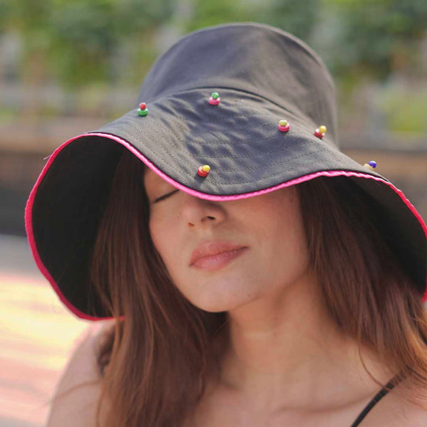 Oversized Embellished Beach Floppy Hat - Black