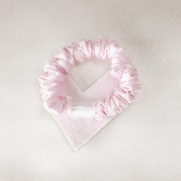 Embellished Heart Ponytail Holder - Light Pink